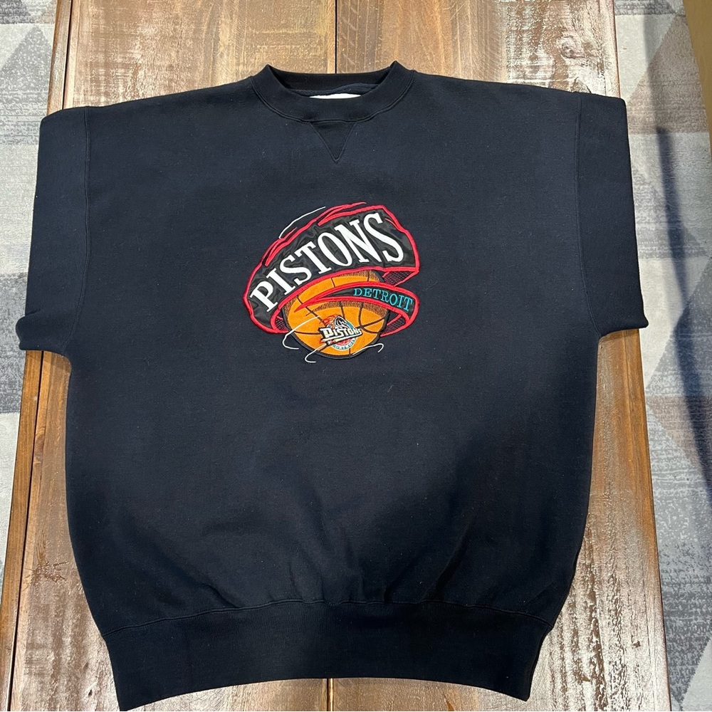 Detroit Pistons Sweatshirt